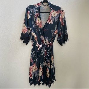 EUC Higher Quality Navy Blue and Pink Flowered Satin Robe with Crochet Lace Trim